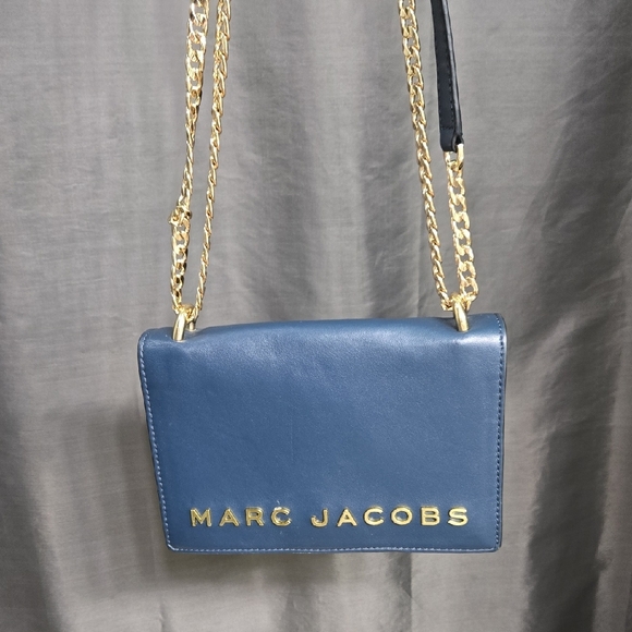 Marc Jacobs Blue Crossbody Bag with Gold Chain - Picture 16 of 16